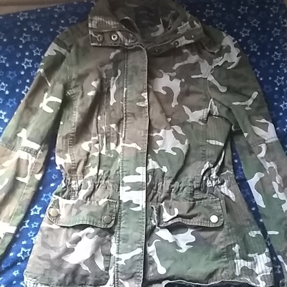 Jacket - Picture 1 of 1